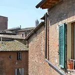 Albergo Centrale 2* סיינה